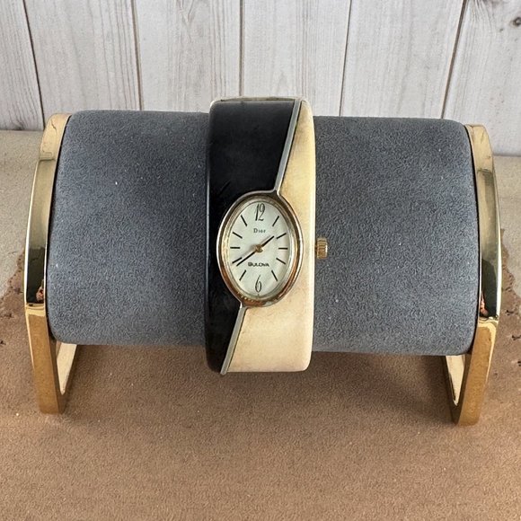 Vintage Rare Find Christian Dior watch by Bulova with Bakelite Bracelet working - Picture 2 of 10